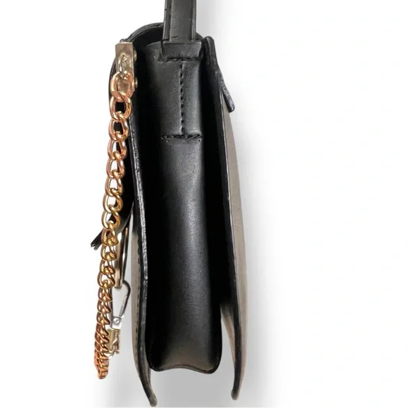 Chloe Faye Black Leather Ring Crossbody Bag - Picture 3 of 12
